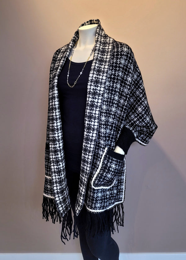 Golden Thread Sleeved Shawl in black paired with The Gatsby Necklace (106718)