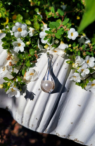 Pretty In Pearl Pendant