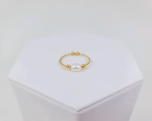 Centered Pearl Ring