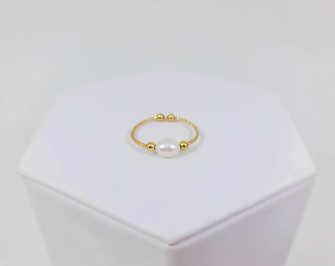 Centered Pearl Ring