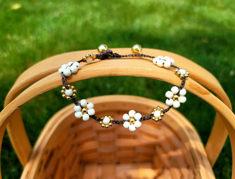 White Daisy Bracelet