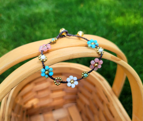 Pastel Daisy Bracelet
