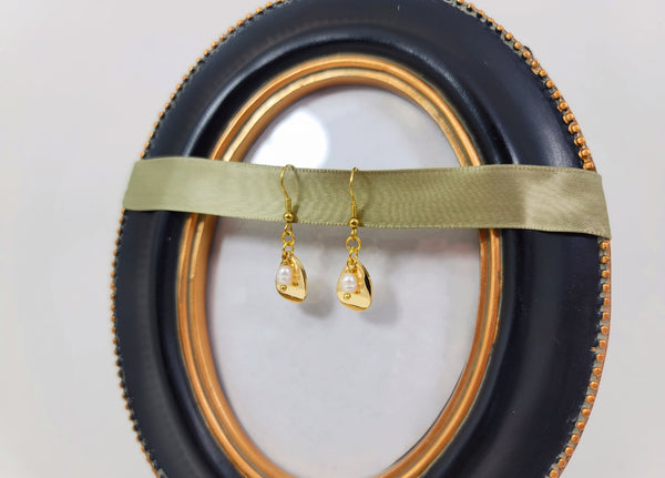 Golden Teardrop Pearl Earrings