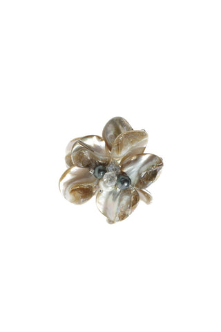 Cream Shell & Pearl Ring