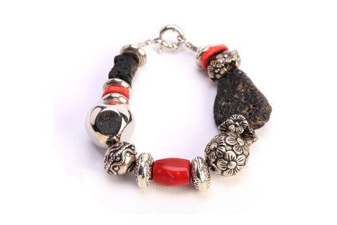 Red & Black Flower Bracelet