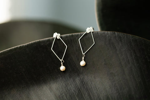 Kite Pearl Drop Earring for Women - Jewelry - WAR Chest Boutique
