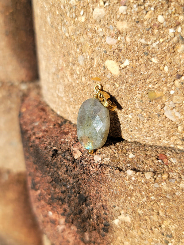 Labradorite Pendant