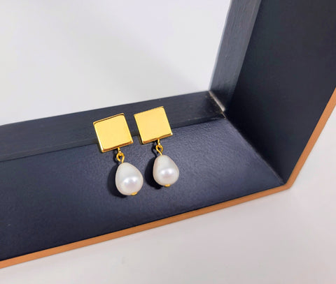 Pearl Squared Earrings