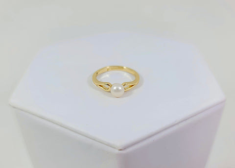 Pearl Elevated Pearl Ring