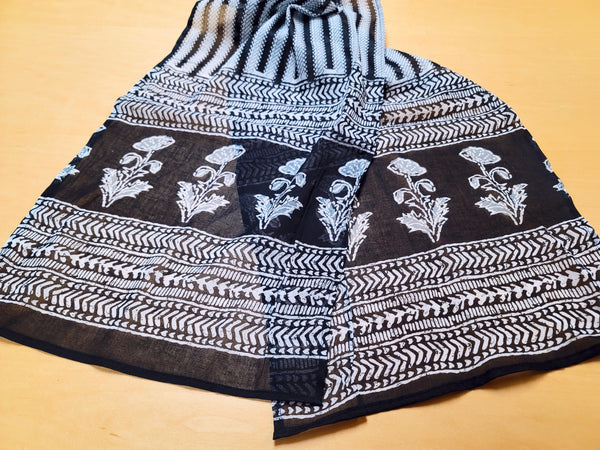 Great Lengths Scarf Black