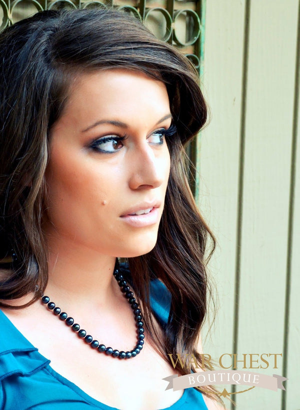 Pearl 16" Necklace Black