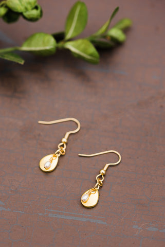 Tiny Teardrop Pearl Earrings for Women - Jewelry - WAR Chest Boutique