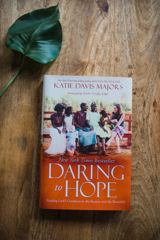 Daring to Hope - Paperback