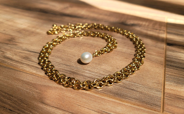 Pearl Clasp Pendant (108454) paired with Link About It Necklace (108447 - sold separately)