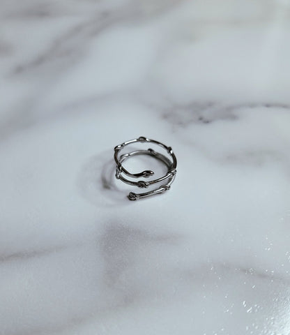 Knots of Freedom Ring Silver