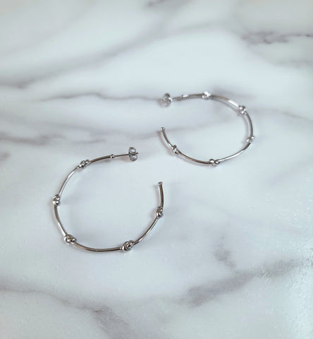 Knots of Freedom Earrings Silver
