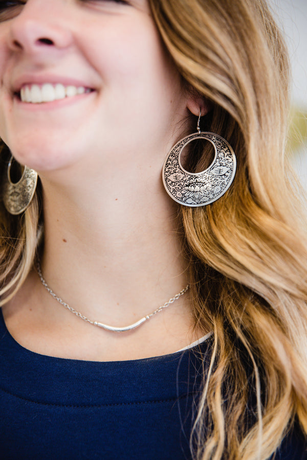 Silver Bar Station Necklace for Women - Jewelry - WAR Chest Boutique
